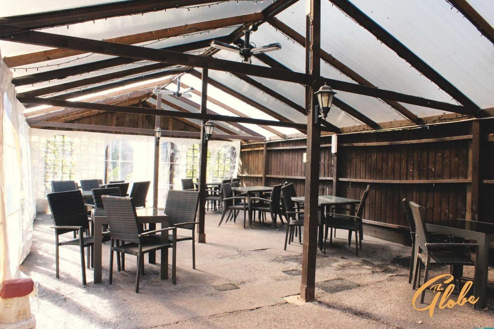 The Globe Inn Sampford Peverell Room photo